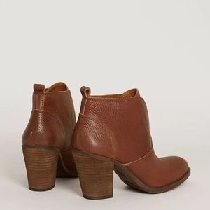 Lucky brand Ehlen ankle boots